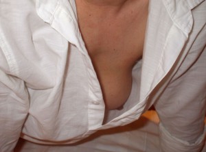 Big tits downblouse 960X713 jpeg