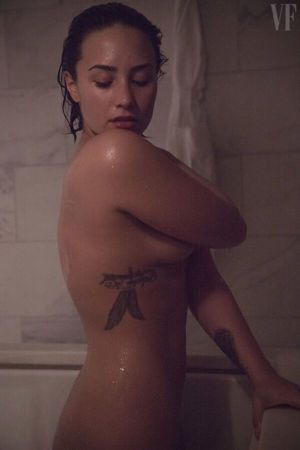 Vanity fair demi lovato nude 600X900 jpeg
