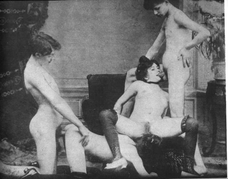 Vintage nude porn pics full size