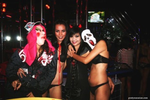 Thai bar prostitute 960X640 jpeg