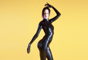 Liquid latex fetish 590X400 jpeg