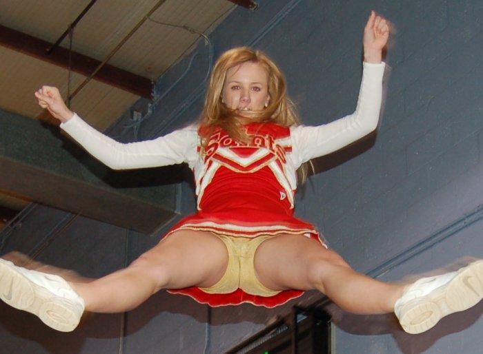 Great real voyeur candid cheerleader upskirts full size