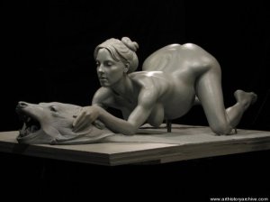 Britney spears pregnant statue 570X427 jpeg