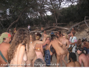 South american nude tribe family 960X730 jpeg