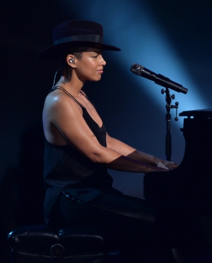 Alicia keys celebrity porn 960X1195 jpeg