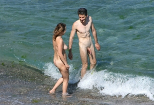 Naked people on nude beaches 960X655 jpeg
