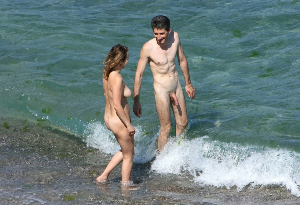 Naked people on nude beaches full size