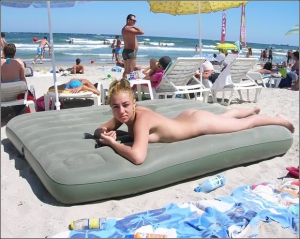 Mature nudist women 620X494 jpeg