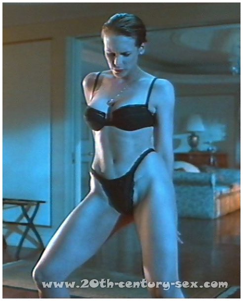 Jamie lee curtis hot full size