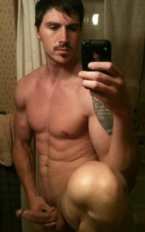 Nick starcevic naked 500X798 jpeg