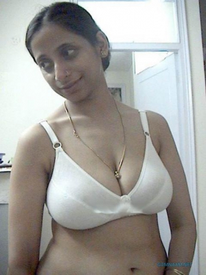 Hot indian aunties bra 479X640 jpeg