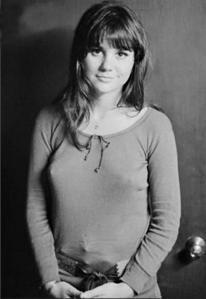 Young linda ronstadt 600X870 jpeg