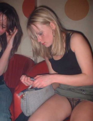 Unaware upskirt panties 488X635 jpeg