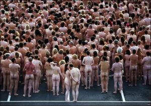 Spencer tunick new york 626X440 jpeg