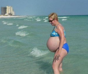 36 weeks pregnant with twins 641X540 jpeg