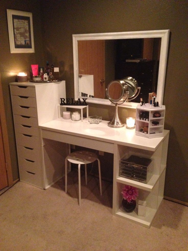 Make up station full size