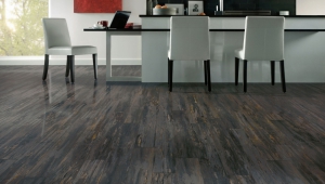 Grey laminate wood floor kitchen 960X546 jpeg
