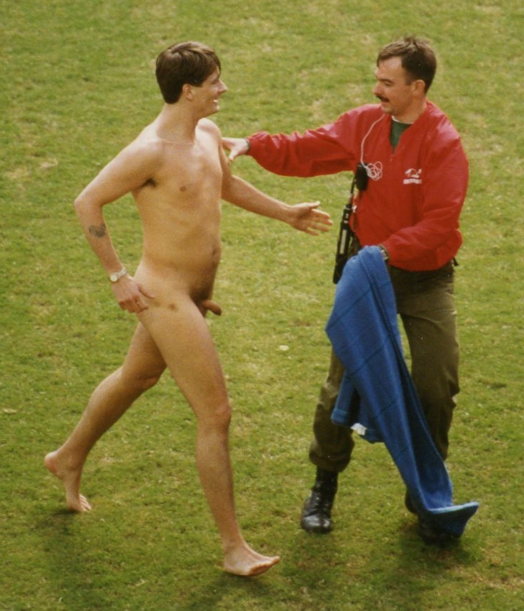 Nude girl streaker uncensored full size
