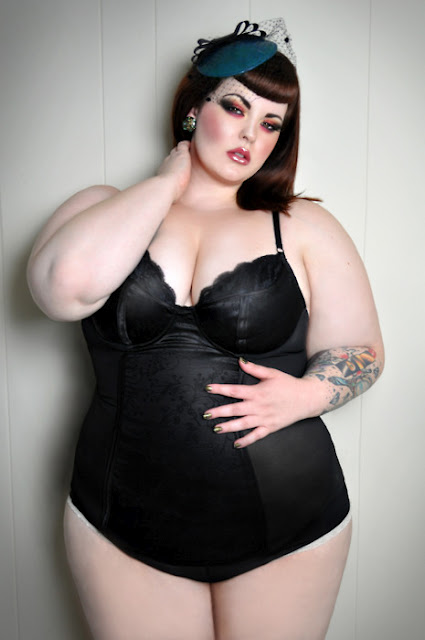 Tess munster plus size model full size
