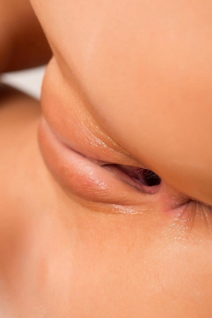 Shaved pussies close up 640X960 jpeg