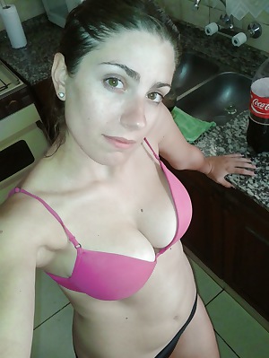 Bad idea hot girls 920X1226 jpeg
