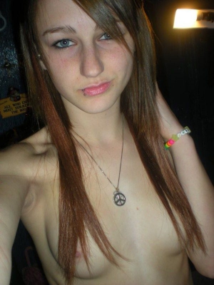 Cute emo teen girl selfie 600X800 jpeg