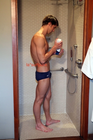 Michael phelps cock bulge 800X1200 jpeg