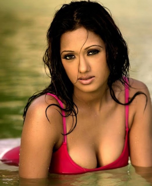 Sexy indian actresses hot pic 523X640 jpeg