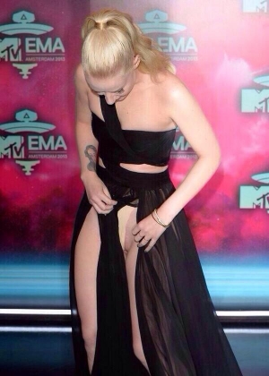 Iggy azalea wardrobe malfunctions 600X840 jpeg