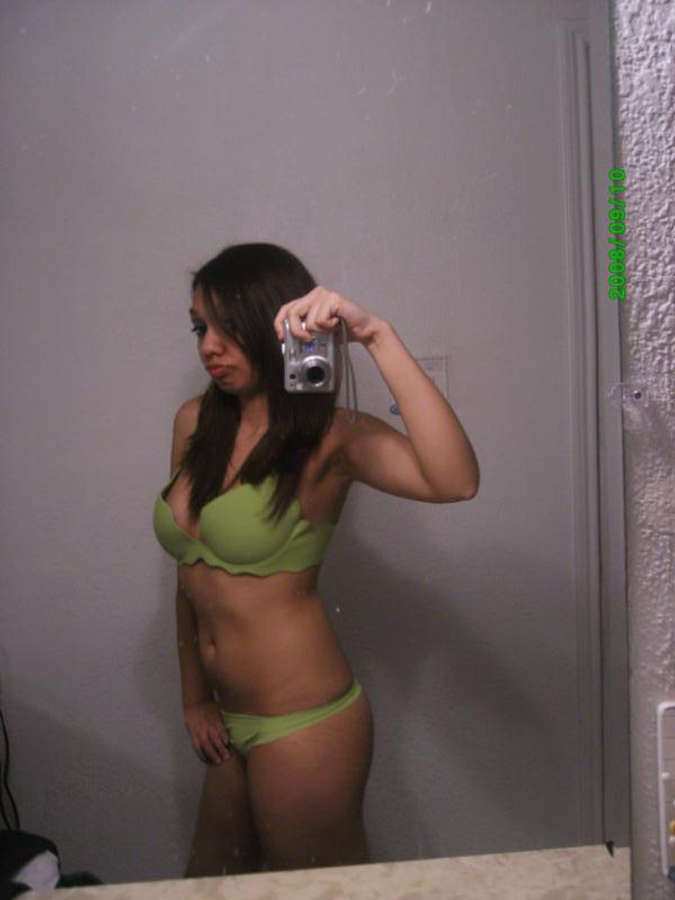 Horny latina self shot nude full size