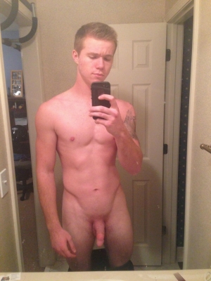 Average blonde teen guy selfie 960X1280 jpeg