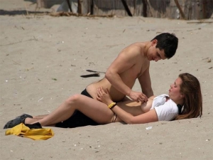 Nude beach naked 800X600 jpeg