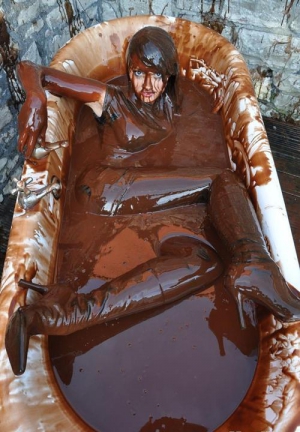 Wam chocolate pudding bath 500X720 jpeg