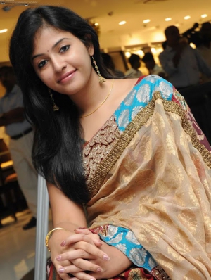 Actress anjali saree sex images 527X700 jpeg