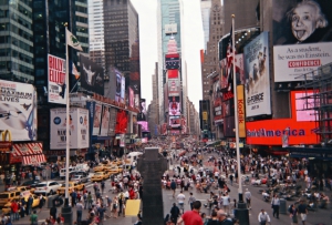 Places to eat in times square new york 640X434 jpeg