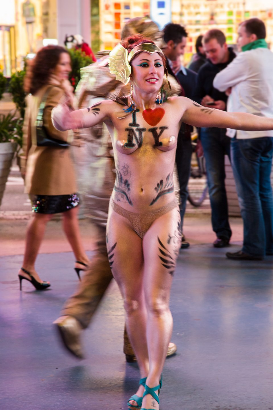 Naked cowgirl times square full size