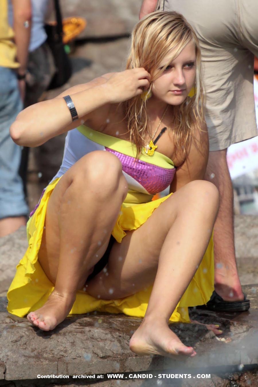Candid oops voyeur upskirts full size
