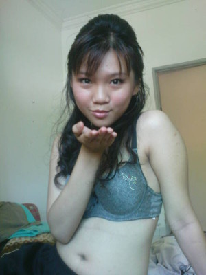 Cute teen chinese malaysian girl 480X640 jpeg