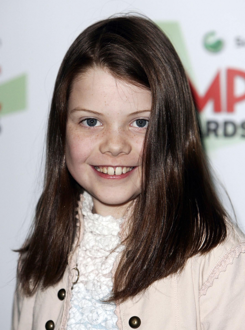 Georgie henley full size