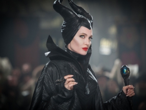 Angelina jolie maleficent movie 960X720 jpeg