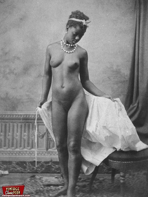 Vintage ethnic girls nudes full size