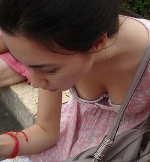 Asian downblouse nipple slip 768X828 jpeg