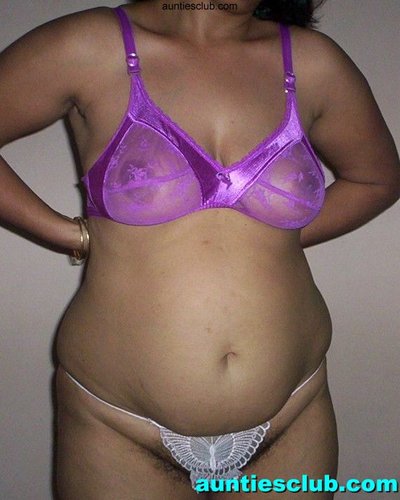Hot desi mallu aunty full size