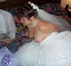 Bride wedding oops tits 960X887 jpeg