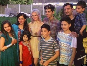 Zayn malik family 570X434 jpeg