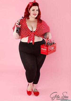 Plus size model tess 570X809 jpeg