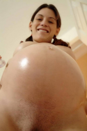 Nude girl pregnant with twins 667X1000 jpeg