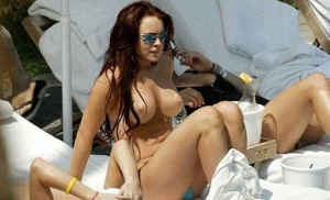 Celebrity nudes lindsay lohan 820X500 jpeg
