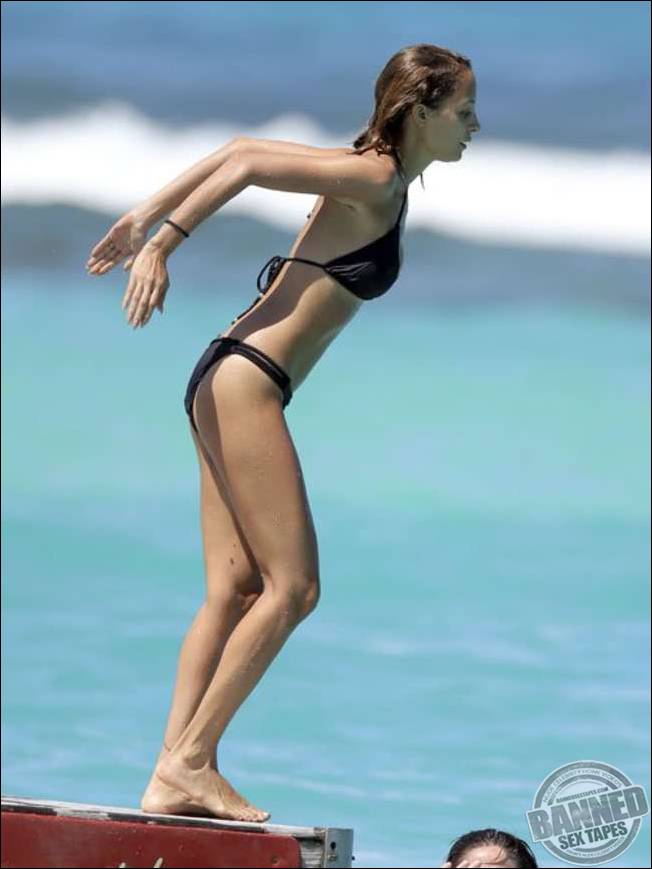 Nicole richie bikini body full size