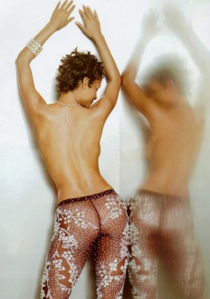 Halle berry ass 720X1024 jpeg